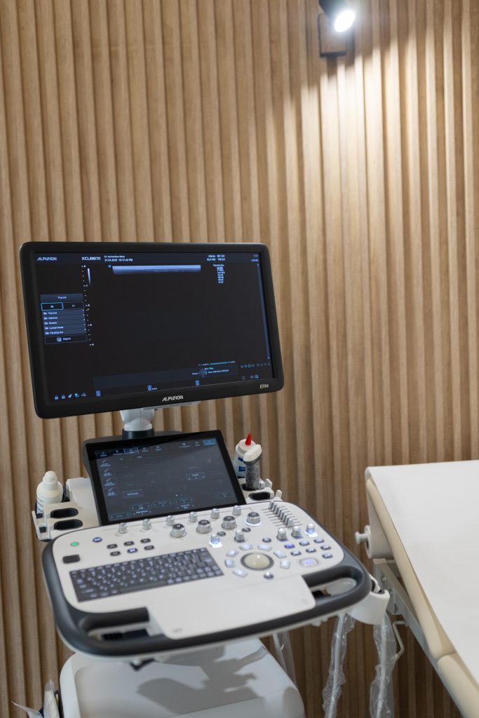 υπερηχογραφικό μηχάνημα